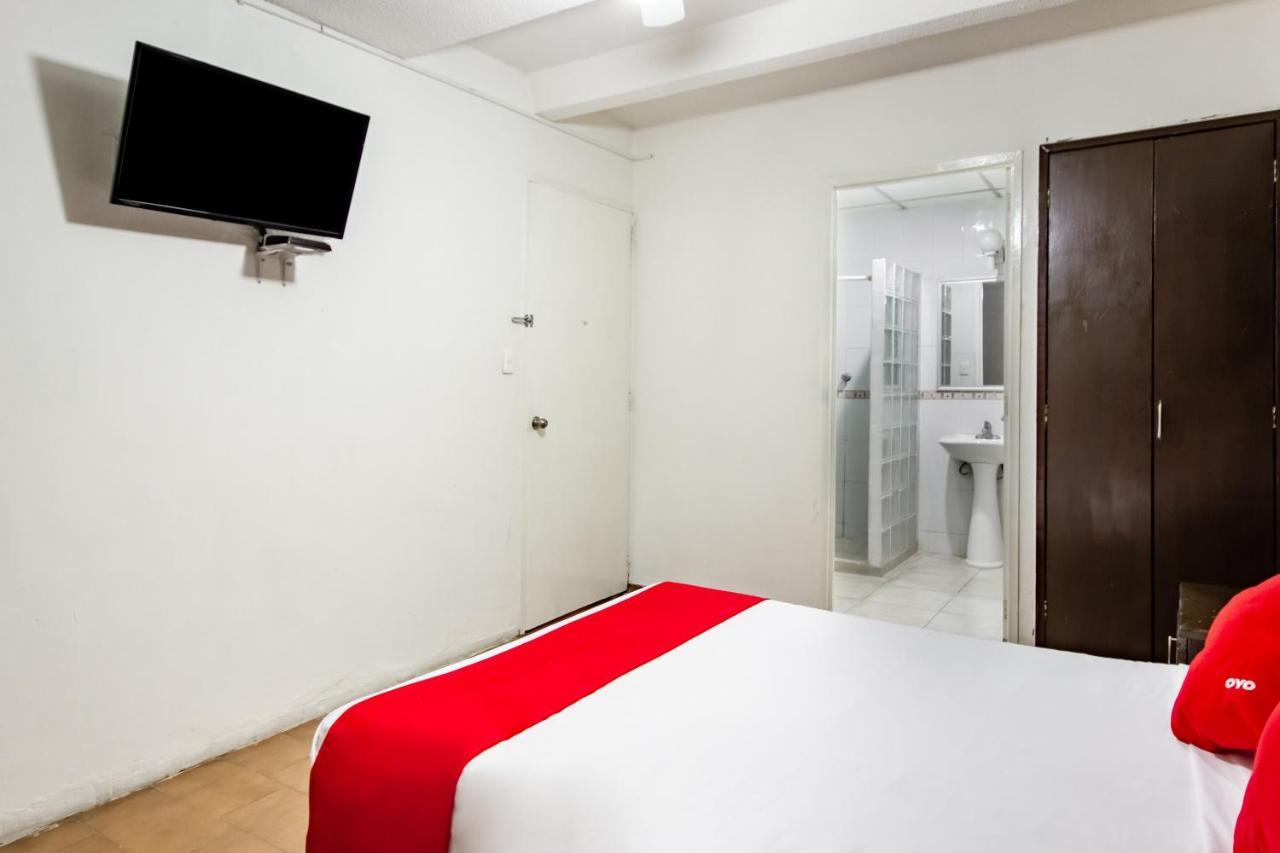 Hotel Halley León Kültér fotó