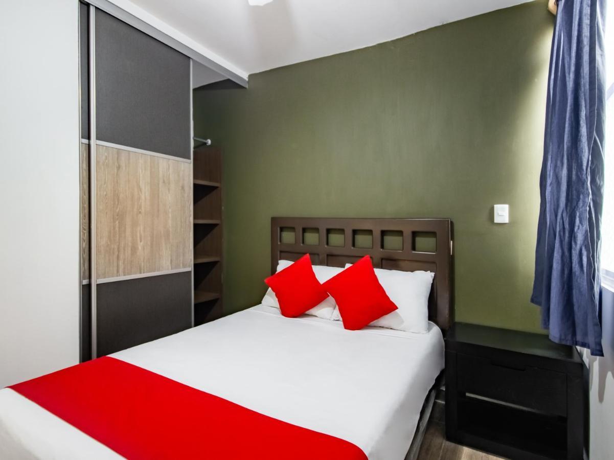 Hotel Halley León Kültér fotó