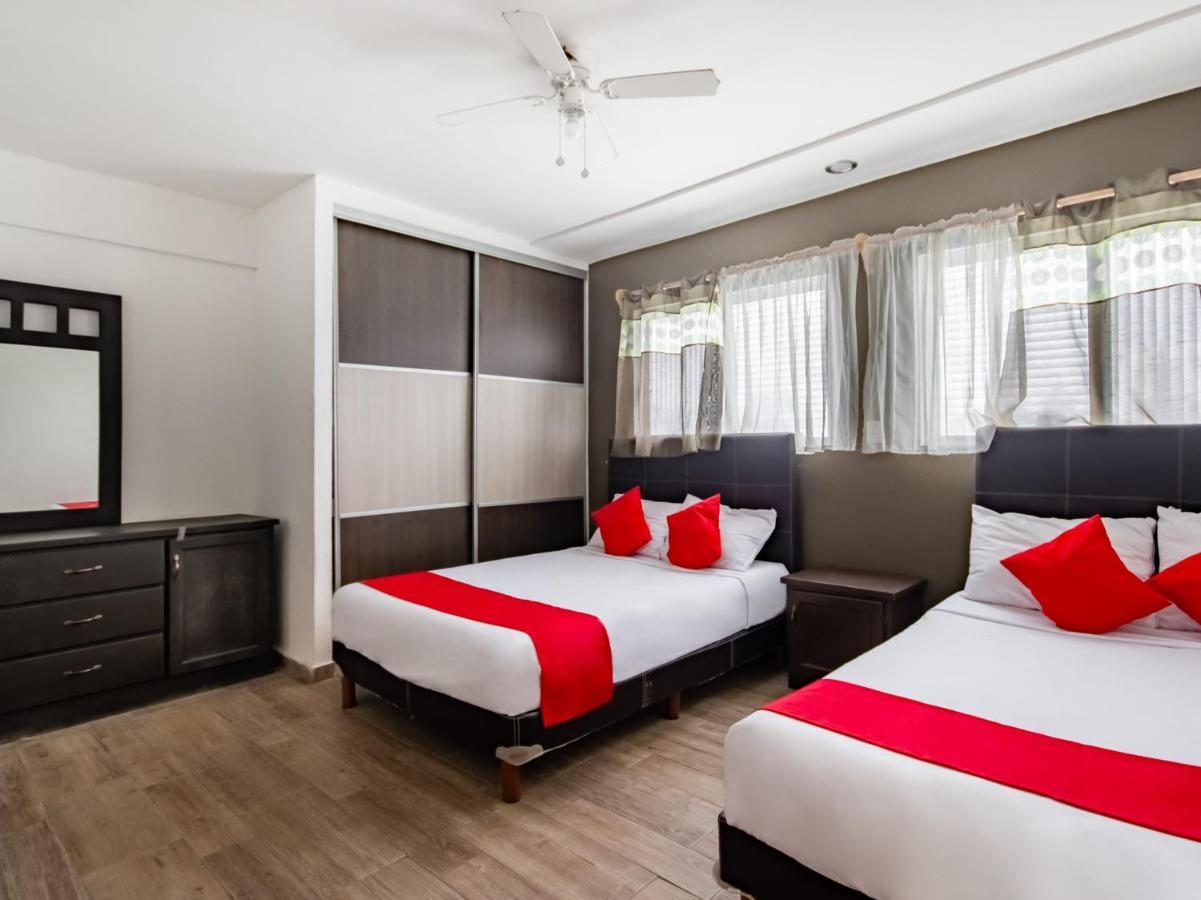 Hotel Halley León Kültér fotó