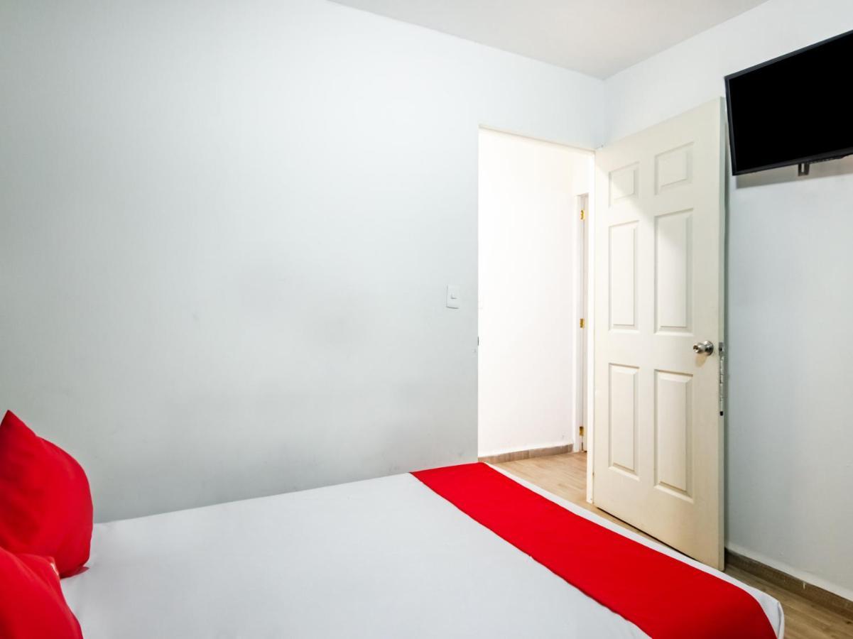 Hotel Halley León Kültér fotó